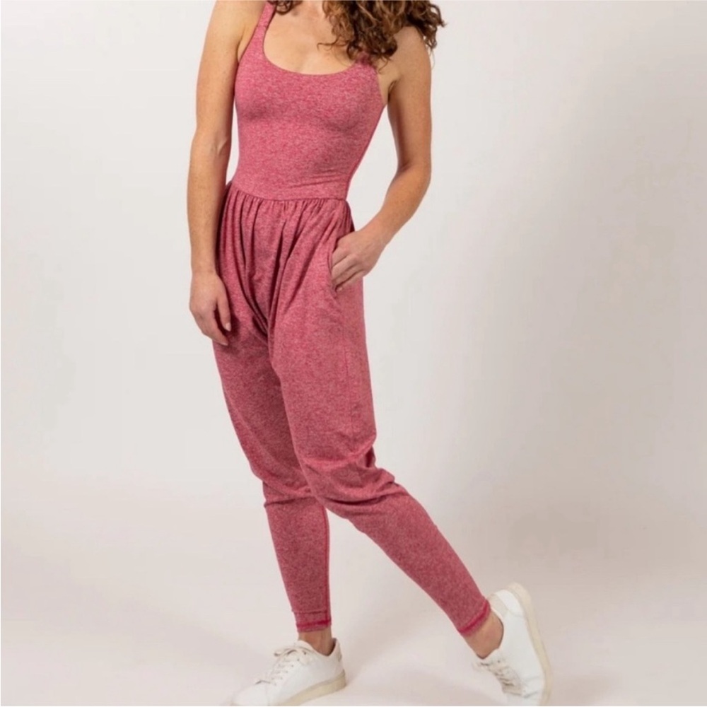 IMBODHI BŌDHI Jumper Criss Cross Back Jumpsuit in Heather Rose
